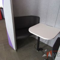 Lote 007 - Centro de trabajo colaborativo color gris con morado - Imagen 9