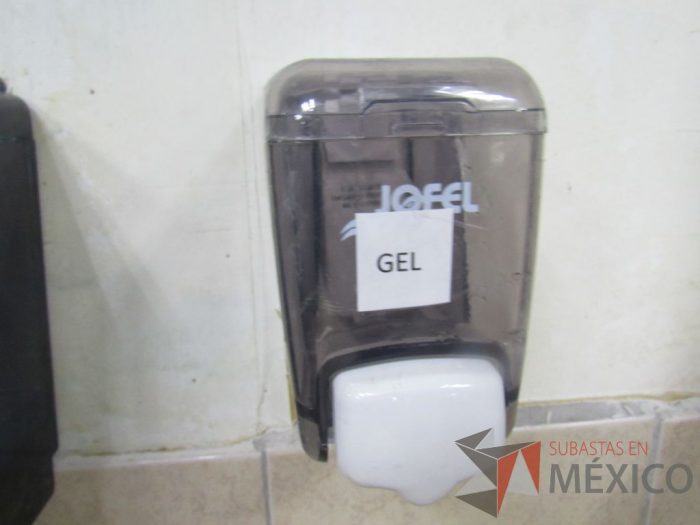 Lote 021 - Dispensador de jabo, dispensador de papel, dispensador de gel y dispensador de toallas de papel - Imagen 11