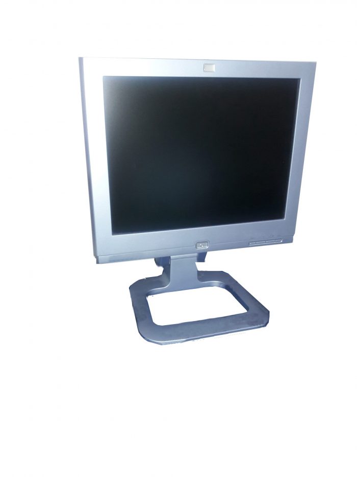 Lote 088 – Monitor LCD Tatung mod. L-53 15" usado - Imagen 3