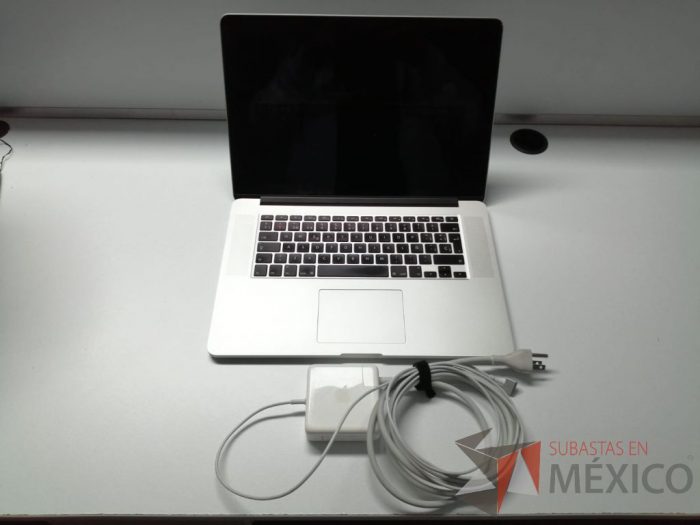 Lote 026 - MacBook Pro Mediados 2015, Core i7, Pantalla Retina 15", 1 TB SSD, 16 GB RAM - Imagen 7
