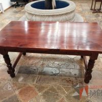Lote 012 - Lote 011 - Escritorio de madera, 200 cm x 99 cm x 80 cm