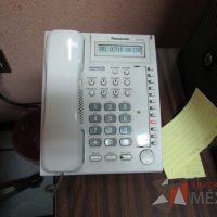 Lote 088 - 3 Teléfonos fijos de diferentes modelos y Conmutador con regulador - Imagen 2
