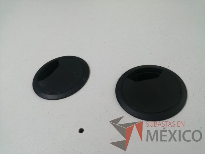 Lote 001 - Mesa de trabajo para 4 personas cubierta color blanco - Imagen 9