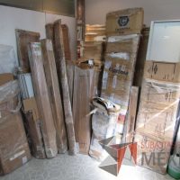 Lote 011 - Lote de aproximadamente 33 empaques de accesorios para estación de trabajo, algunos de los accesorios son nuevos