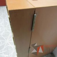 Lote 023 - Mueble de madera con 35 compartimientos pequeños con chapa y 2 ranuras superiores - Imagen 8