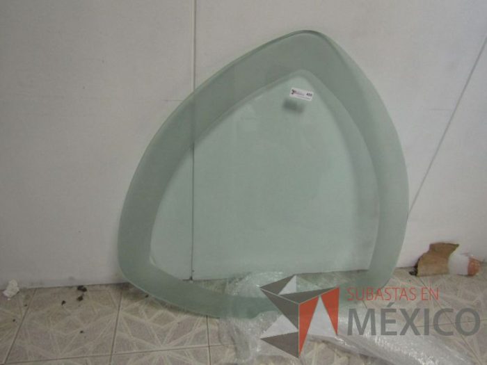 Lote 026 - 10 Cubiertas de cristal triangulares - Imagen 7
