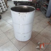 Lote 008 - Tambo metálico color blanco