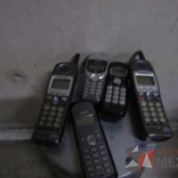 Lote 004 - 14 Teléfonos de diferentes modelos, 3 módems y 5 Diademas - Imagen 36