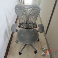 Lote 025 - Silla Herman Miller Mirra - Imagen 3