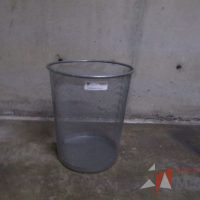 Lote 007 - 2 Botes de basura metálicos - Imagen 3