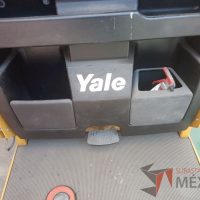 Lote 001- Montacargas Eléctrico Yale, 1,360 kg con Batería y Cargador, Modelo OS030BFN24TE095 - Imagen 21
