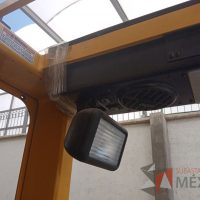 Lote 001- Montacargas Eléctrico Yale, 1,360 kg con Batería y Cargador, Modelo OS030BFN24TE095 - Imagen 8