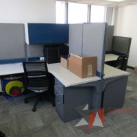 Lote 025 - Estación de trabajo para 3 personas - Imagen 4