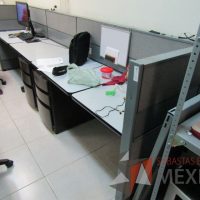 Lote 032 - Estación de trabajo lineal para 2 personas