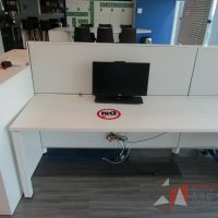 Lote 017 - Estación de trabajo para 4 personas - Imagen 4