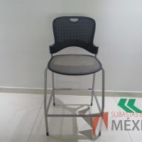Lote 013 - 2 Sillas altas Herman Miller