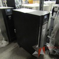 Lote 007 - 45 UPS diferentes  marcas y modelos - Imagen 11