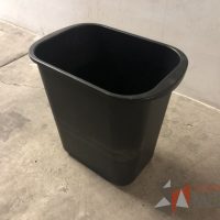 Lote 015 - 10 Botes de basura de plástico negro - Imagen 5
