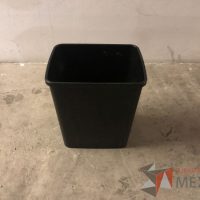 Lote 015 - 10 Botes de basura de plástico negro