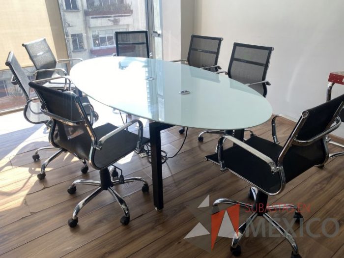 Lote 011 - Mesa de sala de juntas para 8 personas - Imagen 2