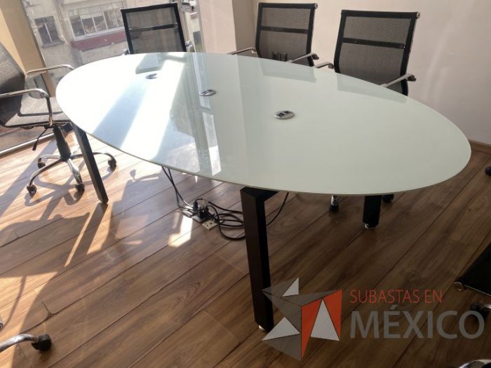 Lote 011 - Mesa de sala de juntas para 8 personas - Imagen 4