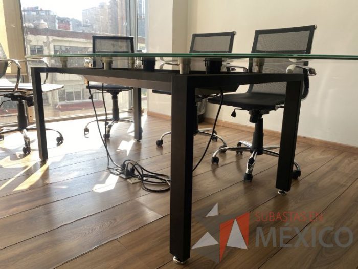 Lote 011 - Mesa de sala de juntas para 8 personas - Imagen 5