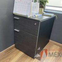 Lote 035 - Escritorio en escuadra - Imagen 7