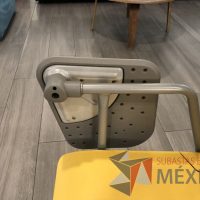 Lote 024 - Silla fija color amarillo con paleta - Imagen 12