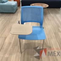 Lote 023 - Silla fija color azul con paleta - Imagen 3