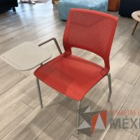 Lote 066 - Silla fija color rojo con paleta - Imagen 4