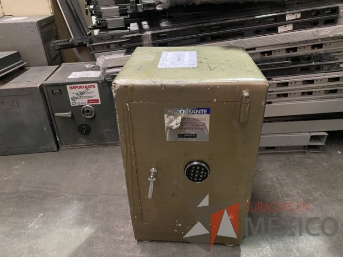 Lote 011 - 3 Cajas fuertes de 1 puerta