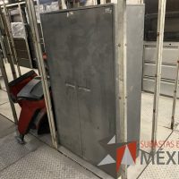 Lote 019 - Lote con varias piezas y accesorios, 2 Lockers metálicos de 3 puertas, etc... - Imagen 51