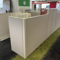 Lote 015 - Estación de trabajo para 2 personas, incluye 2 Credenzas, 2 Gabinetes Verticales y  Gavetas - Haworth - Imagen 4