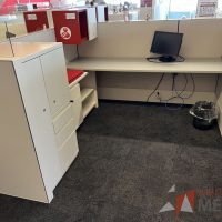 Lote 007 - Estación de trabajo para 14 personas incluye 14 Credenzas, 14 Gabinetes  y 14 Gavetas - Haworth - Imagen 4