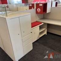 Lote 007 - Estación de trabajo para 14 personas incluye 14 Credenzas, 14 Gabinetes  y 14 Gavetas - Haworth - Imagen 5