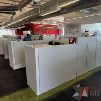 Lote 007 - Estación de trabajo para 14 personas incluye 14 Credenzas, 14 Gabinetes  y 14 Gavetas - Haworth - Imagen 7