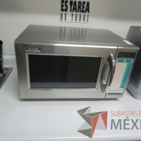 Lote 337 - Horno de Microondas y Archivero metálico horizontal