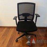 Lote 265 - Horno de microondas y 2 Sillas ejecutivas