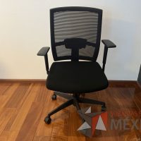 Lote 265 - Horno de microondas y 2 Sillas ejecutivas - Imagen 3
