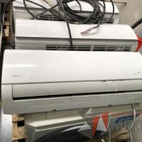 Lote 006 - 2 Mini Split con Condensadores, MIDEA