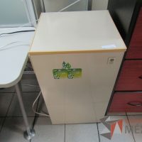 Lote 098 - Frigobar marca GE