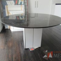 Lote 001 - Mesa de trabajo circular con cubierta tipo mármol - Imagen 8