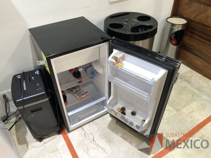 Lote 573 - Frigobar marca DAEWOO - Imagen 8