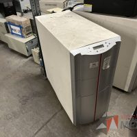 Lote 050 - 12 UPS diferentes modelos, marca GE, TOSHIBA, APC 1500 y CDP - Imagen 20