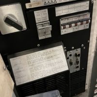 Lote 050 - 12 UPS diferentes modelos, marca GE, TOSHIBA, APC 1500 y CDP - Imagen 53
