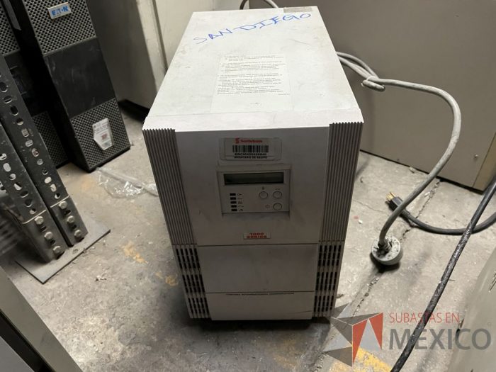 Lote 050 - 12 UPS diferentes modelos, marca GE, TOSHIBA, APC 1500 y CDP - Imagen 28