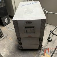Lote 050 - 12 UPS diferentes modelos, marca GE, TOSHIBA, APC 1500 y CDP - Imagen 25