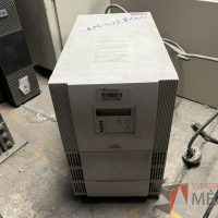 Lote 050 - 12 UPS diferentes modelos, marca GE, TOSHIBA, APC 1500 y CDP - Imagen 26