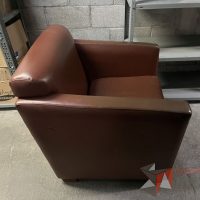 Lote 051 - 56 Sillones de 1 plaza tipo piel diferentes colores - Imagen 53