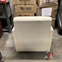 Lote 051 - 56 Sillones de 1 plaza tipo piel diferentes colores - Imagen 47